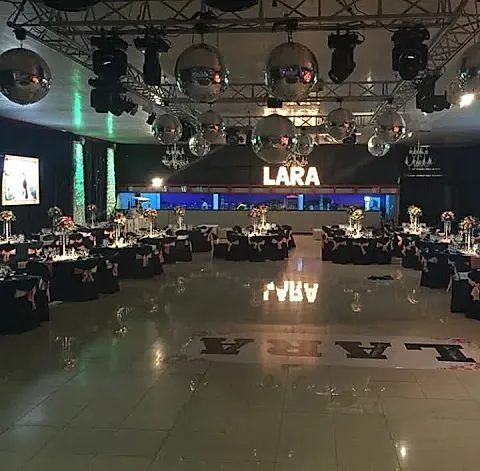 Pirámide Salón de Eventos