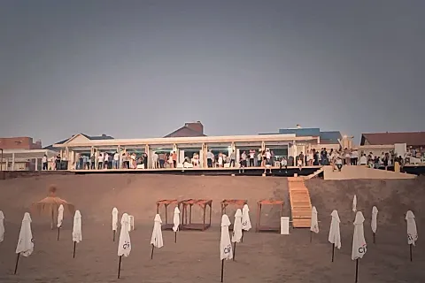 Ufo Point 3