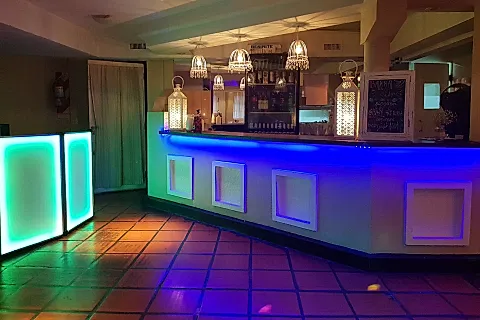 Salón La Maruja 4
