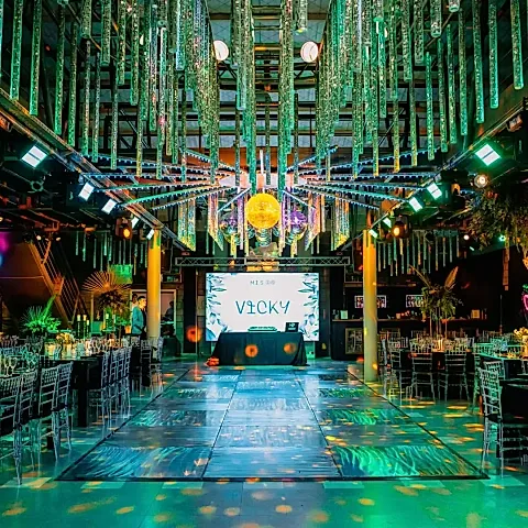 Salón Cromo
