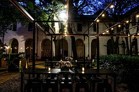 El Monasterio 5