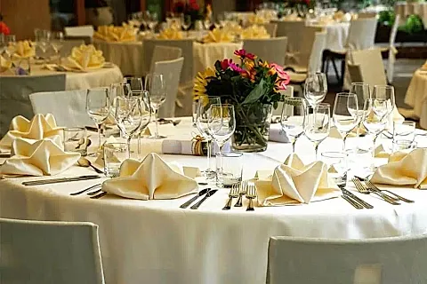 Abril Recepciones