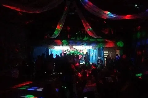 Salón de Fiestas La Familia 4