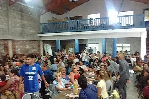 Salón de Fiestas La Familia 5