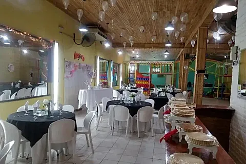 Aurora's Salón de Eventos