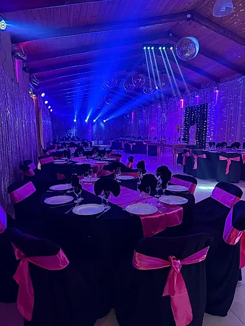 Ruca Hueney Salón de Eventos 4