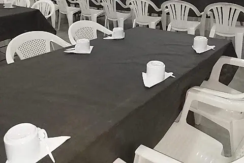 Un Gustito Nada Más 2