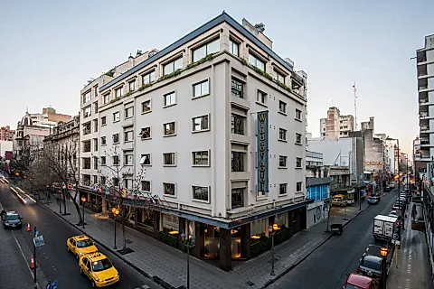 Windsor Hotel & Tower 3