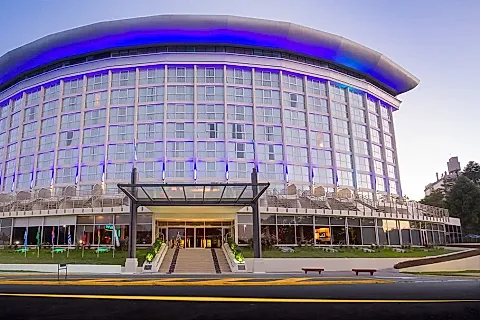 Howard Johnson Plaza Resort & Casino 2