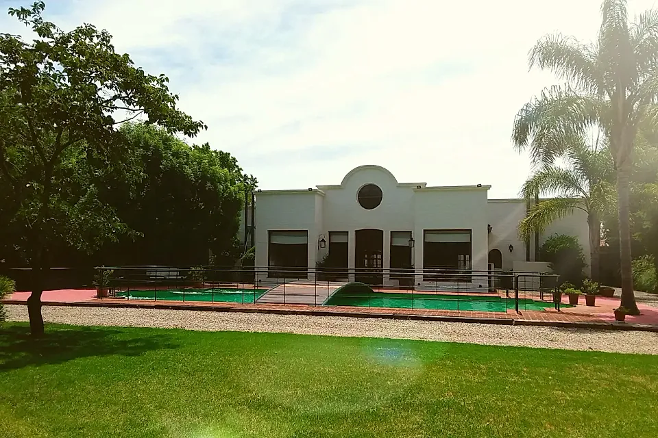Los Paraísos Recepciones