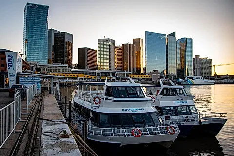 Sturla Catamaranes Puerto Madero