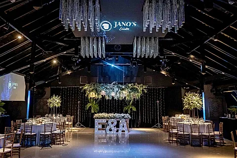 Jano's Acceso Oeste 5