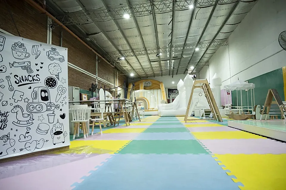 La Rayuela Salón Infantil
