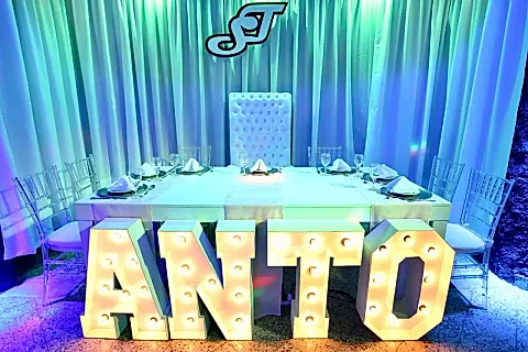 Salón Tomas 4