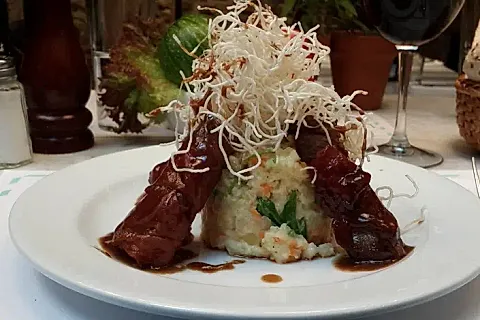 Dandy Bar & Grill 4