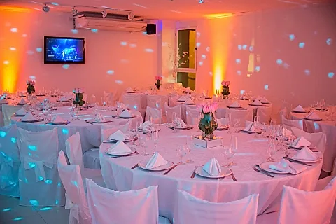 Salón Avellino 5