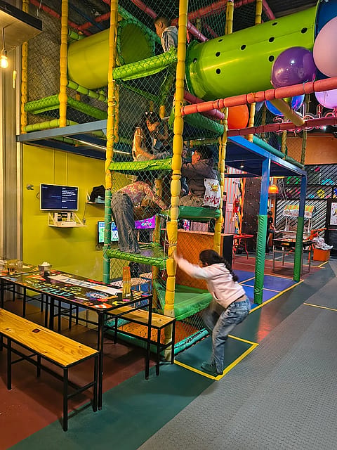 Nikito, Fábrica de Sueños 2