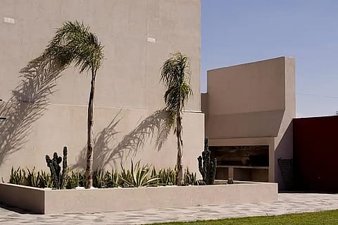 Regional Hotel 4