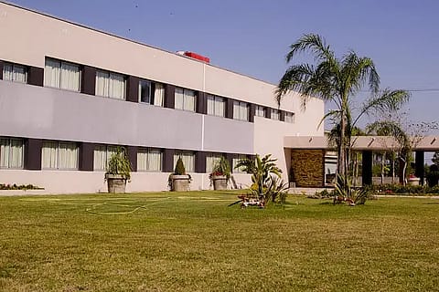 Regional Hotel 5