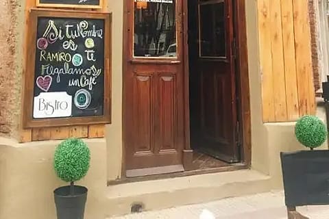 Bistro 2