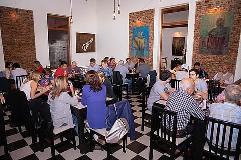 Bistro 3
