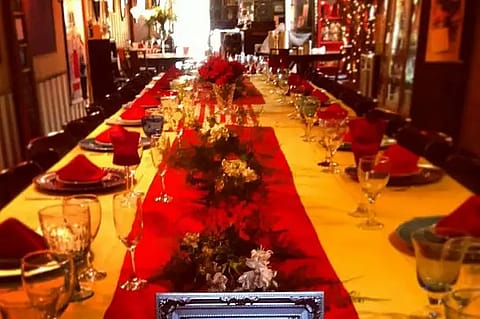 VeintiCinco Restaurant