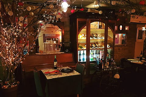 VeintiCinco Restaurant 5