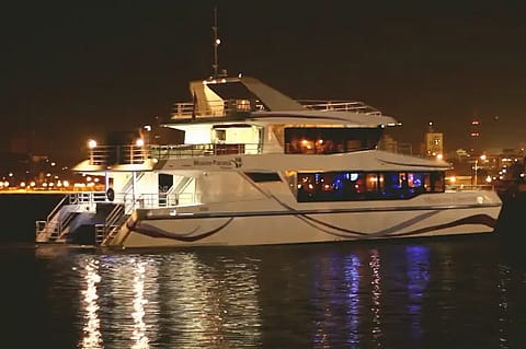 Misión Paraná - Catamarán
