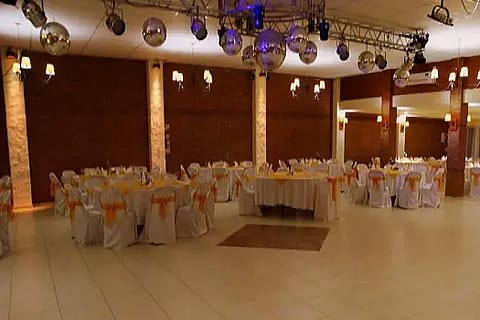 Salón Elegantes 2