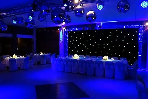 Salón Elegantes 4
