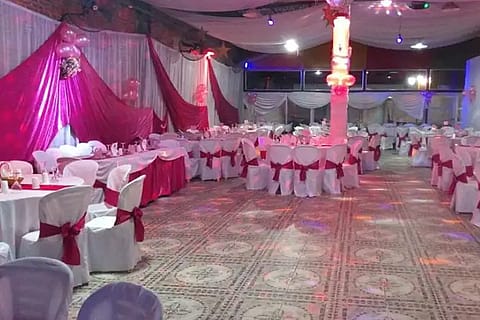 Salón Mamma Nona 2