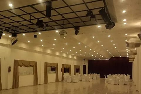Salón De Fiestas Jureré 2
