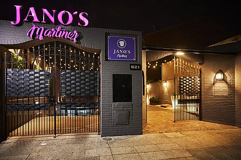 Jano's Martinez
