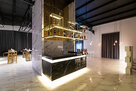 Jano's Pilar Boutique 4