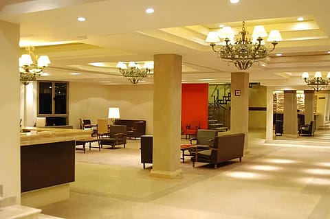 Salón Colonial Savoia 4