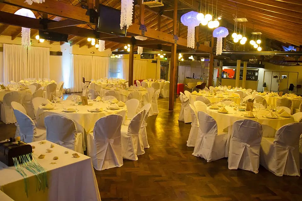 Salón Cristal
