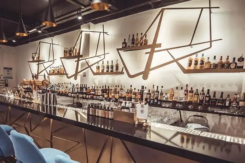 Art District Bar & Lounge
