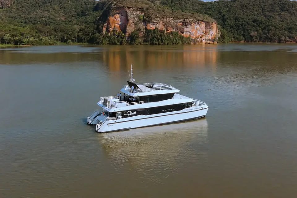Catamarán Mburucuya Connection
