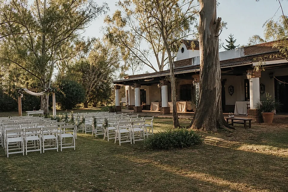 Quinta preparada para un casamiento al aire libre en Buenos Aires