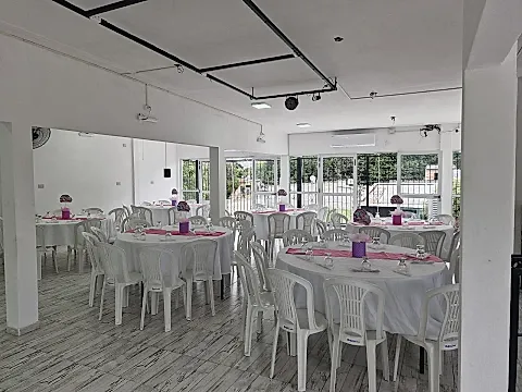 Salón Momentos 2