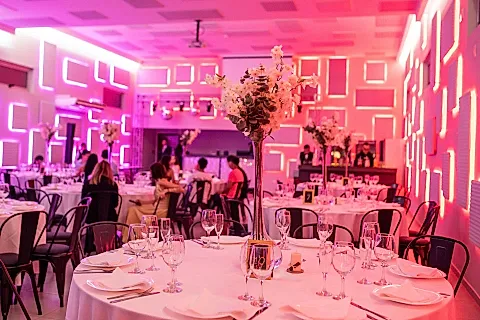 Salón Aura