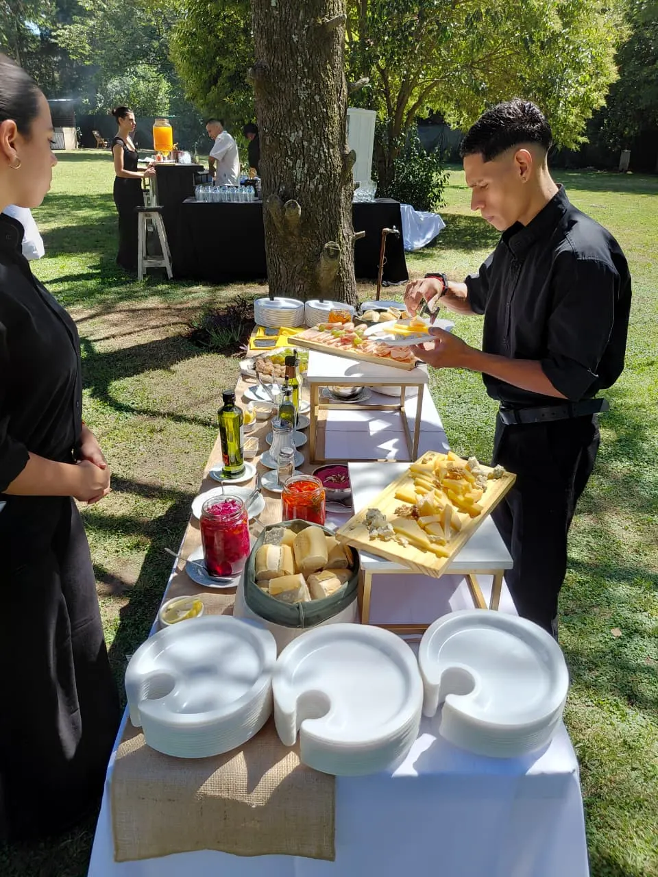 MEETZ CATERING
