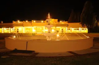 Aquiles Suites 2