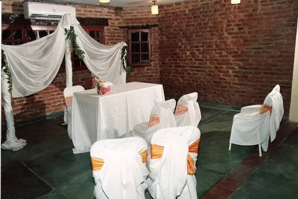Salón Los Troncos 4