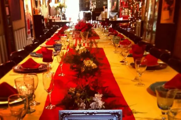 VeintiCinco Restaurant