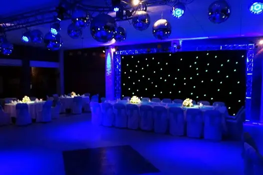 Salón Elegantes 4
